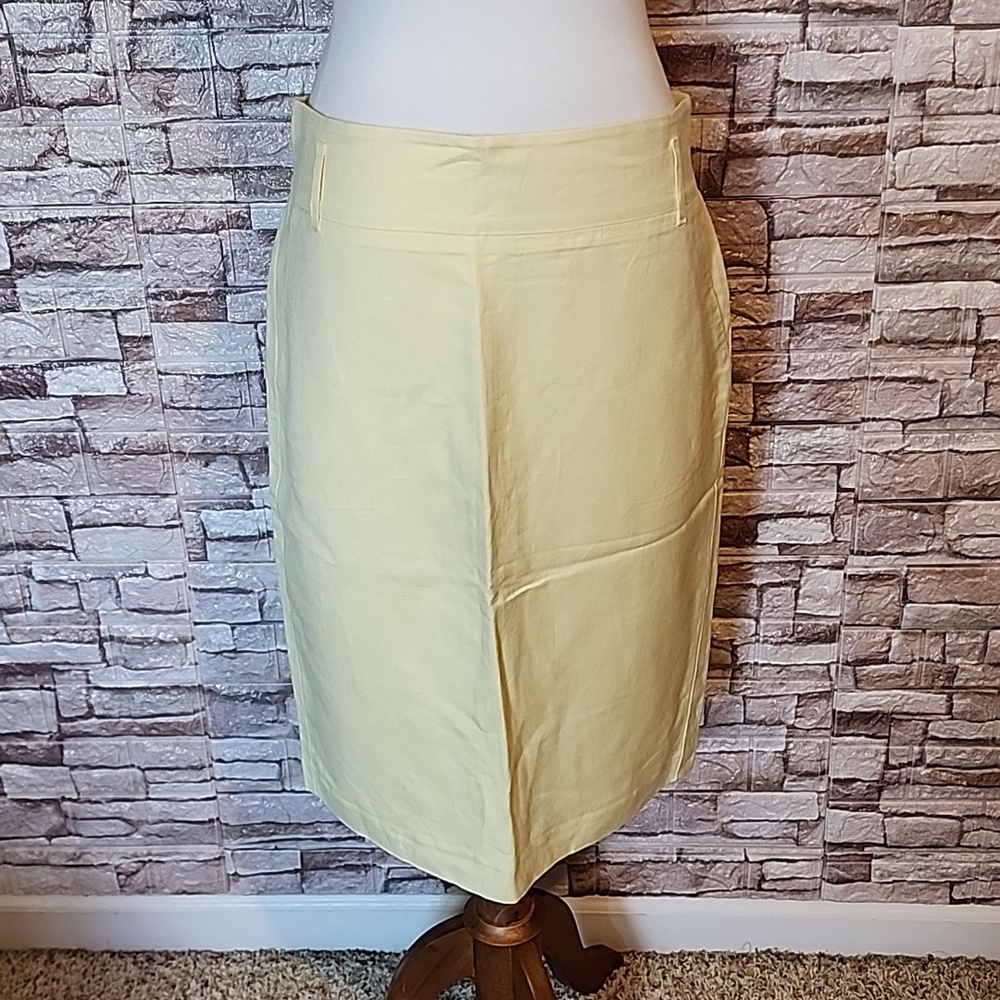 Ann Taylor Light Yellow Skirt